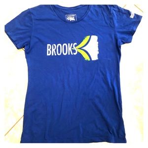 New! Brooks Women’s T-shirt